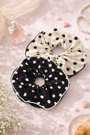 Polko-dot scrunchie